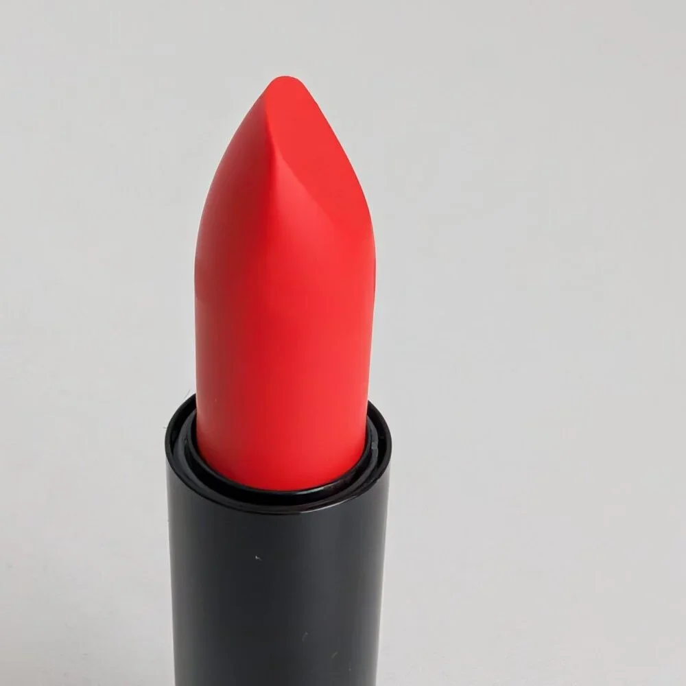 Lancome Color Design Sensational Effects Lipstick 110 Contain Yourself Matte